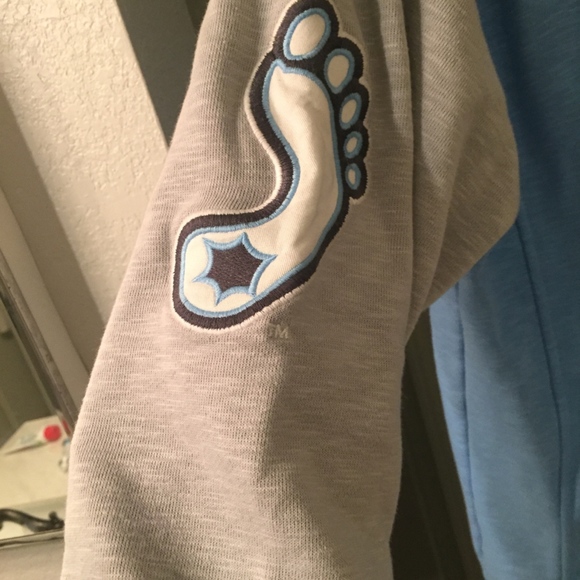 UNC Chapel Hill letterman coat - Picture 3 of 4